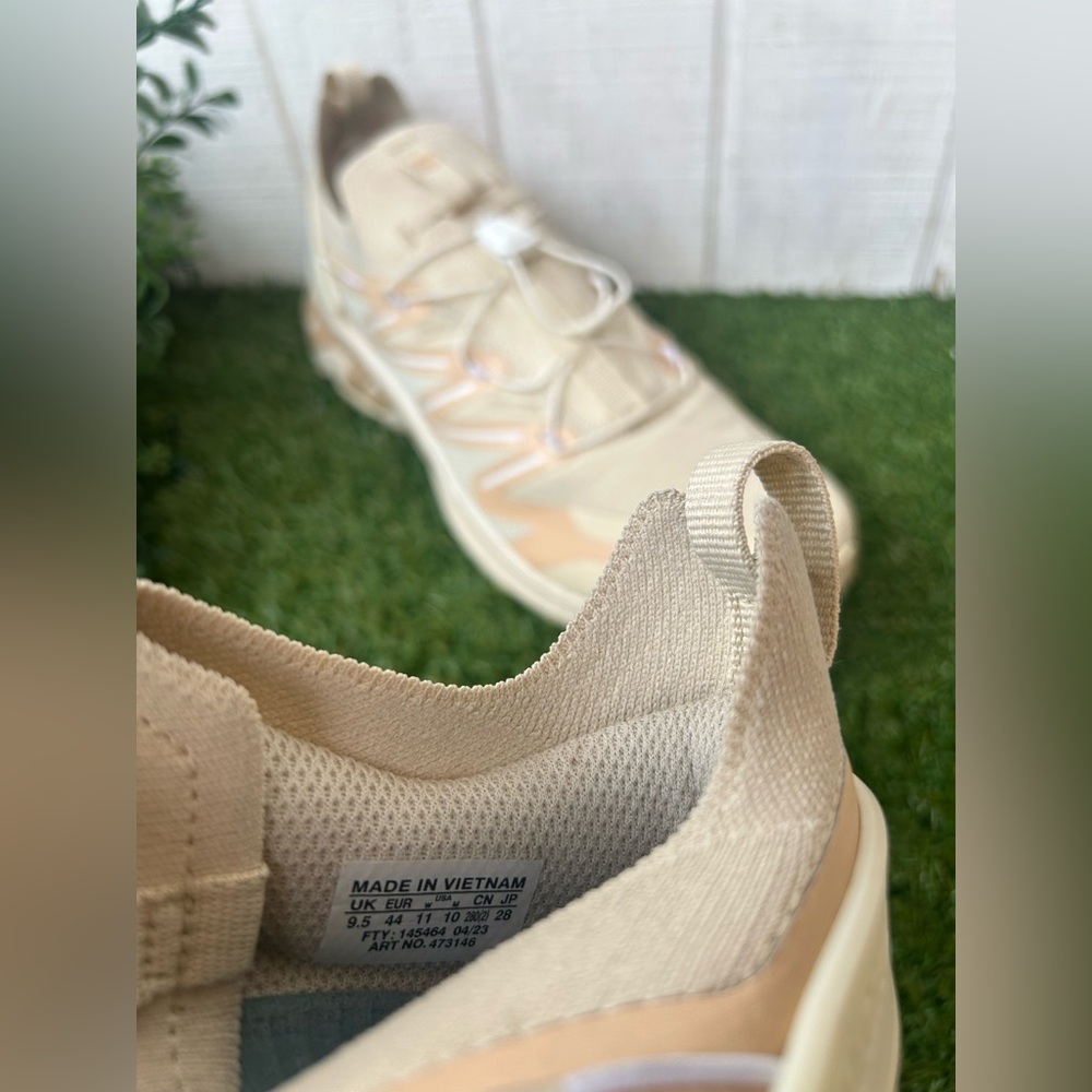 Salomon XT Rush 2 Bleached Sand women Sz 11 men10 Sneakers new (store display)👟 - Picture 15 of 16